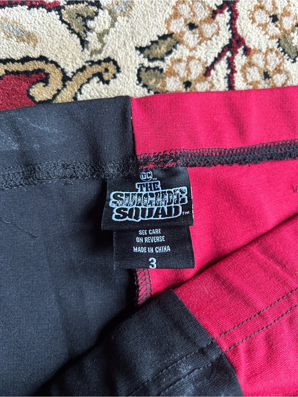 Hot Topic DC Suicide Squad Harley Quinn Split Leggings Size 3 Plus - Picture 2 of 2